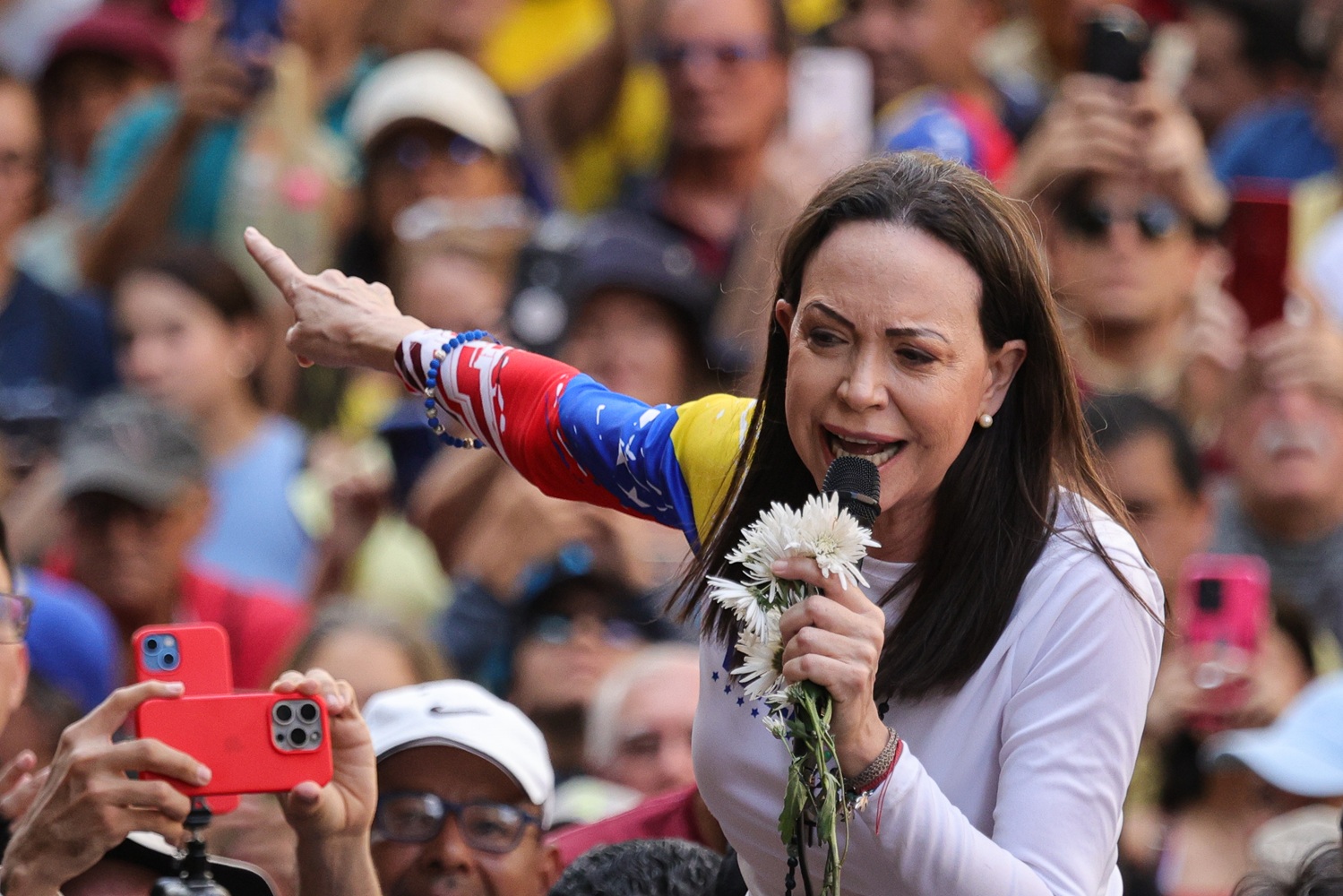 María Corina Machado intentó volver a Venezuela 3 veces en 48 horas