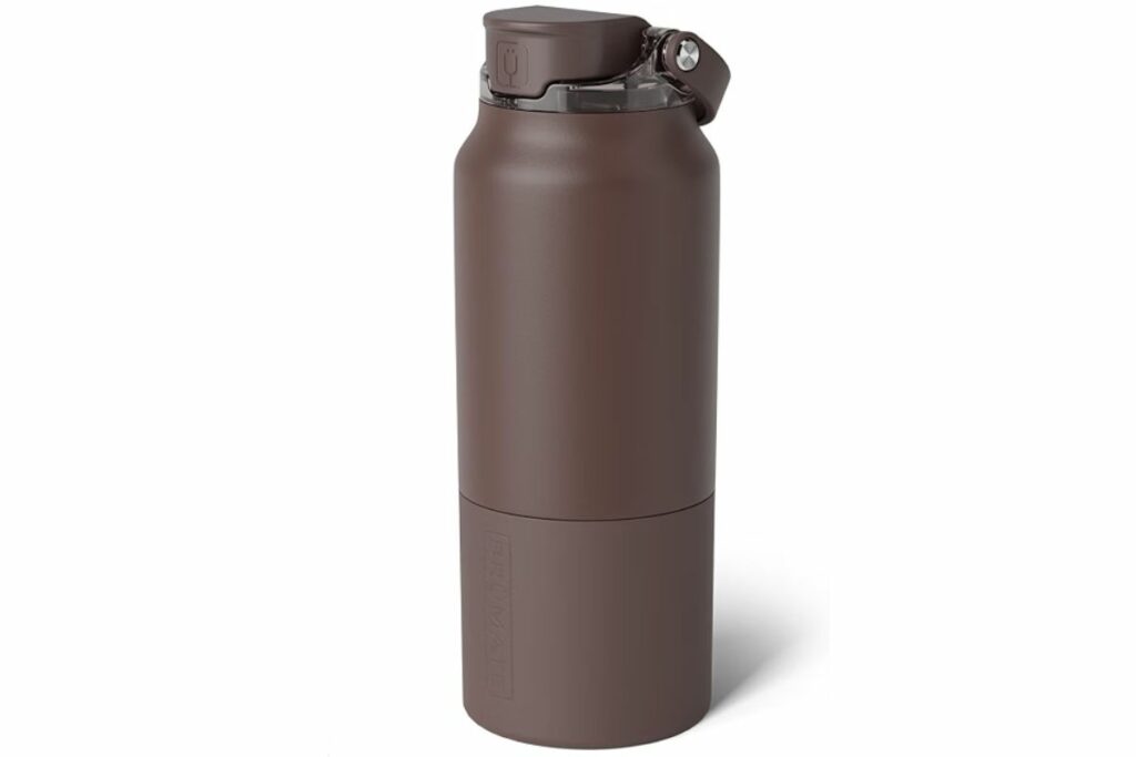 BrüMate Rise - Botella de agua de 35 onzas con pajita de silicona cubierta 100 % a prueba de fugas, botella de agua de acero inoxidable aislada con popote extraíble, flujo rápido, boquilla de silicona suave, sin BPA (Java) / Amazon