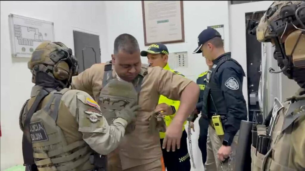 Imágenes de la extradición de alias Araña a Estados Unidos / Cortesía