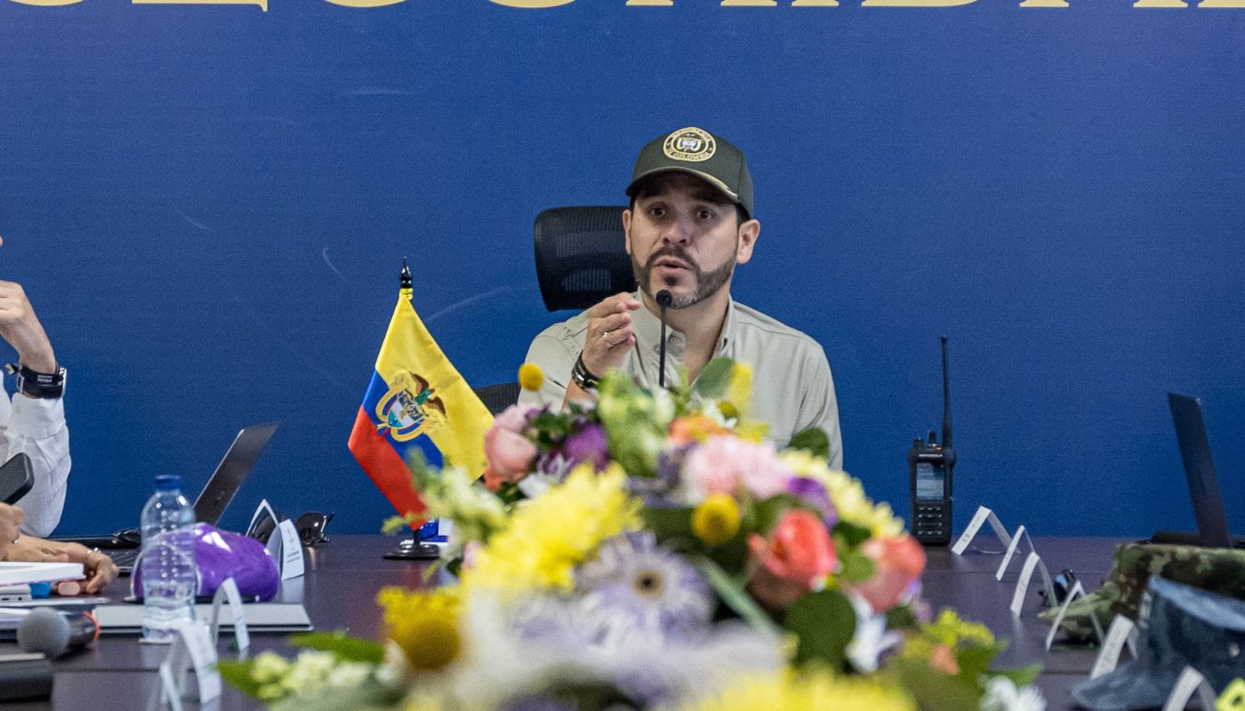 De la Espriella habló sobre cuestionamientos por portar arma en Santa Marta