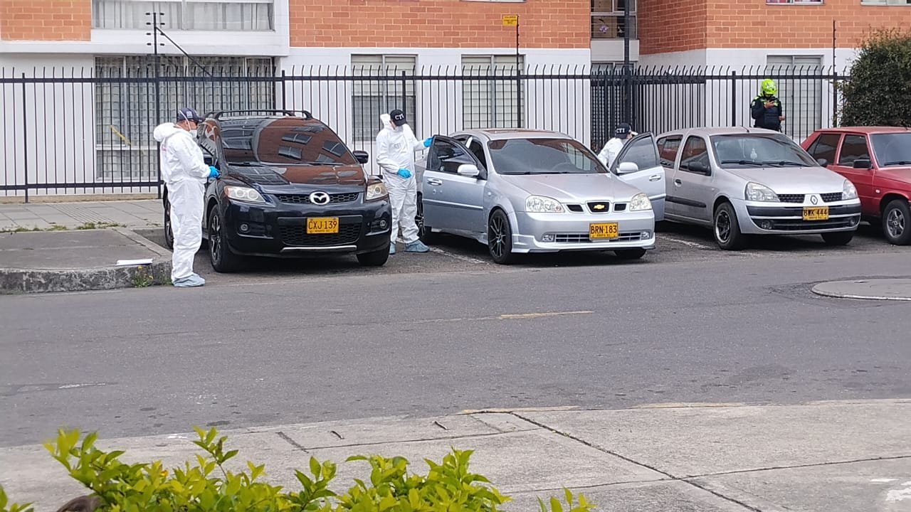 Sicariato en el norte de Bogotá hoy: qué se sabe de disparos a hombre en carro