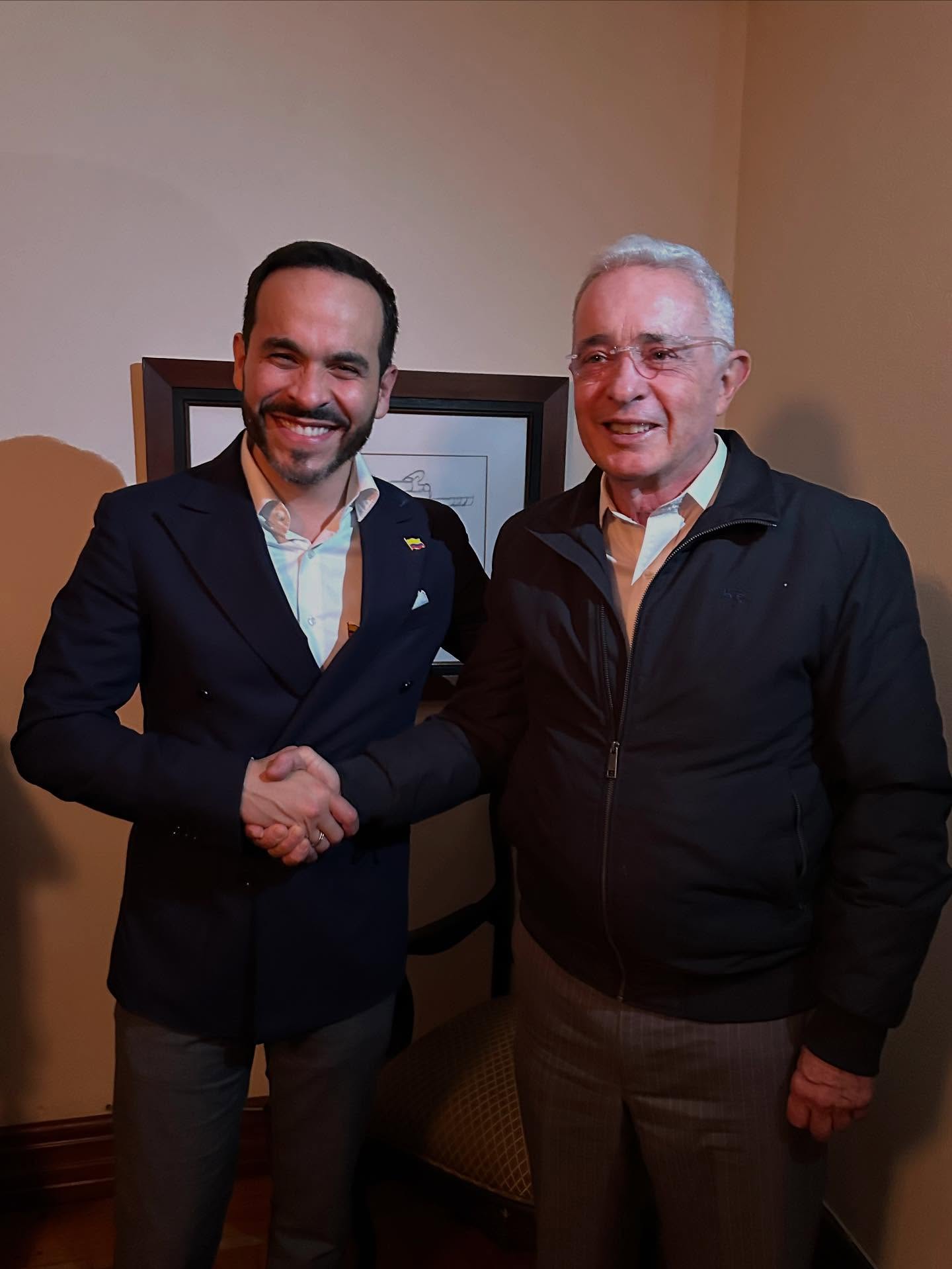 Expresidente Álvaro Uribe felicita al presidente Abelardo de la Espriella