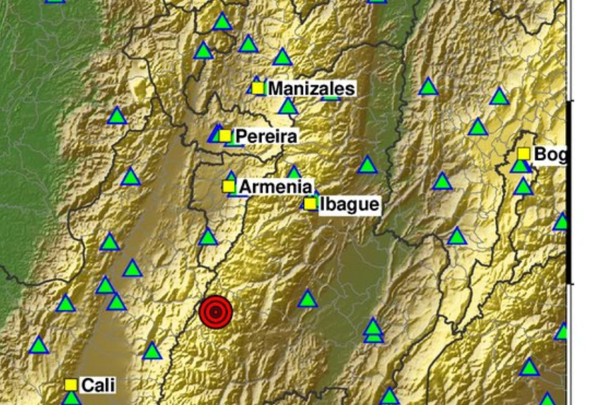 Un fuerte temblor de magnitud 4,2 sacudió a Colombia en la madrugada de este lunes con epicentro en Tolima. El sismo se sintió en Cali, Pereira y el Eje. 