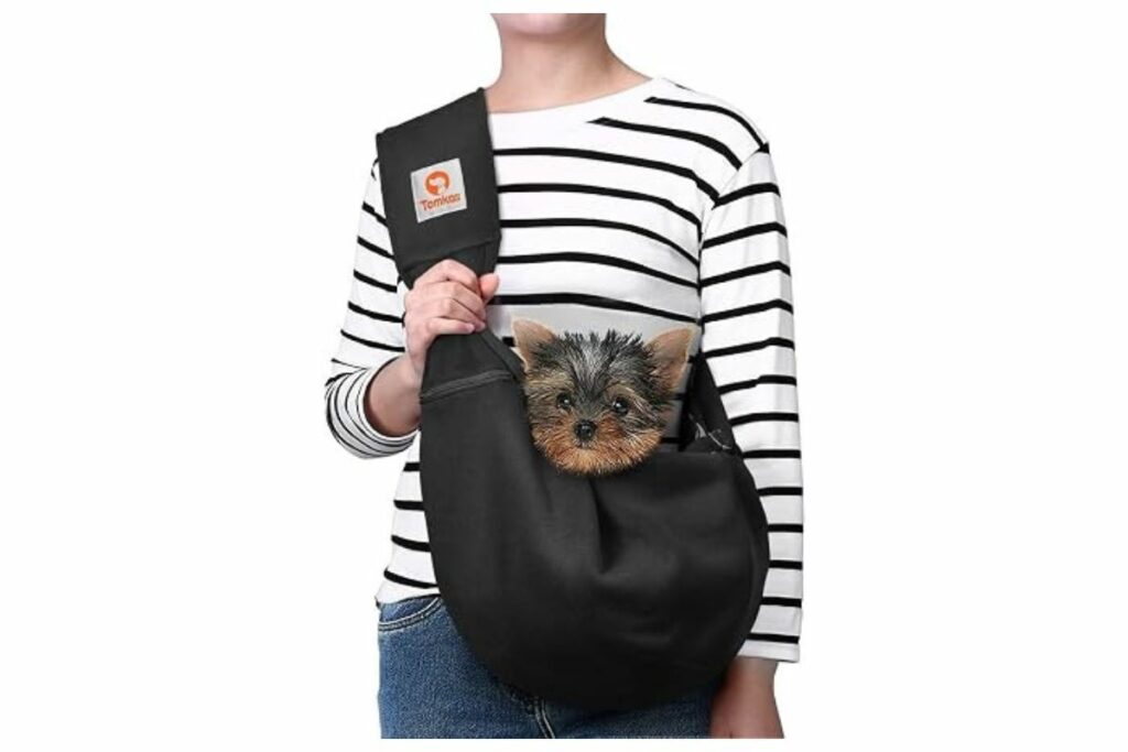 TOMKAS - Transportador para mascotas pequeños con correa ajustable y bolsillo con cremallera / Amazon