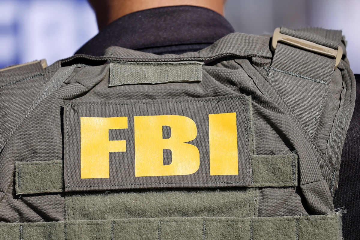 EE. UU. pisa acelerador en Colombia: FBI y más nombres para lista Clinton