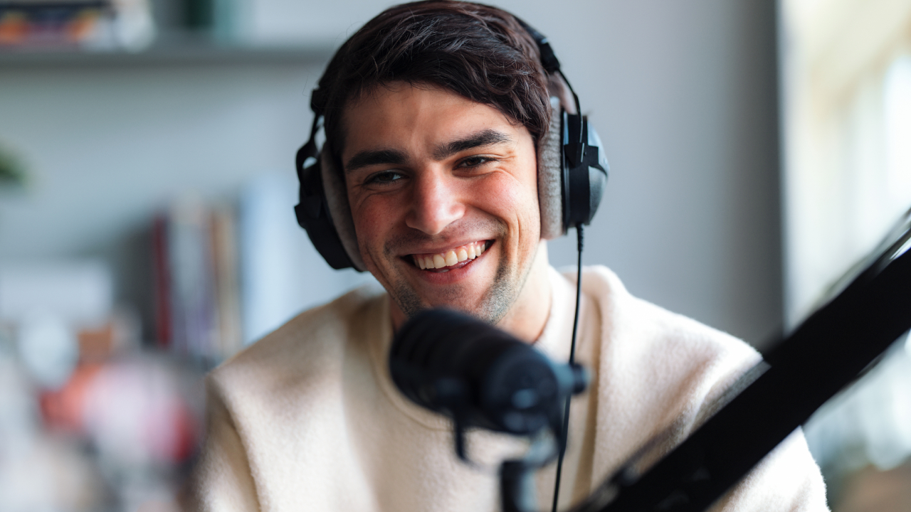 Qué micrófono comprar para YouTube, TikTok o streaming: recomendación y ejemplos