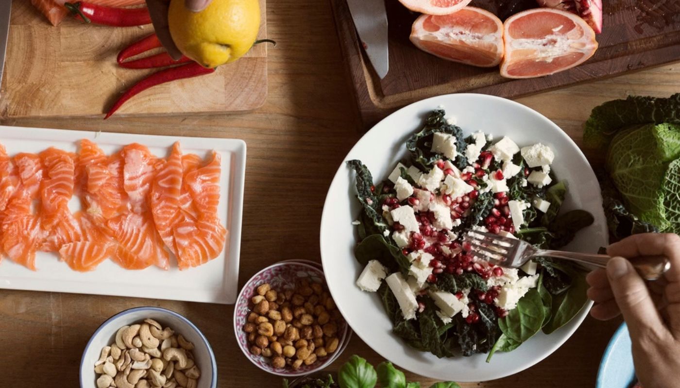 ¿En qué consiste la dieta nórdica y por qué la relacionan con vida más larga