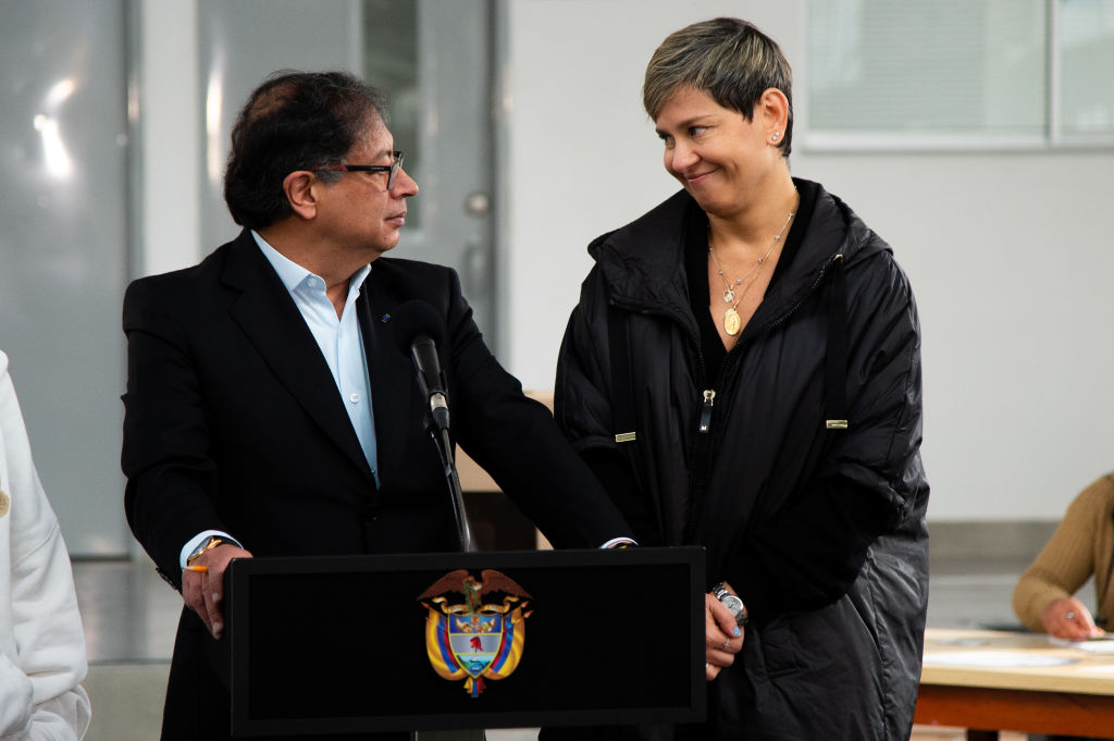 Eva Ferrer habló de problemas que tenían Petro y Alcocer antes de separación