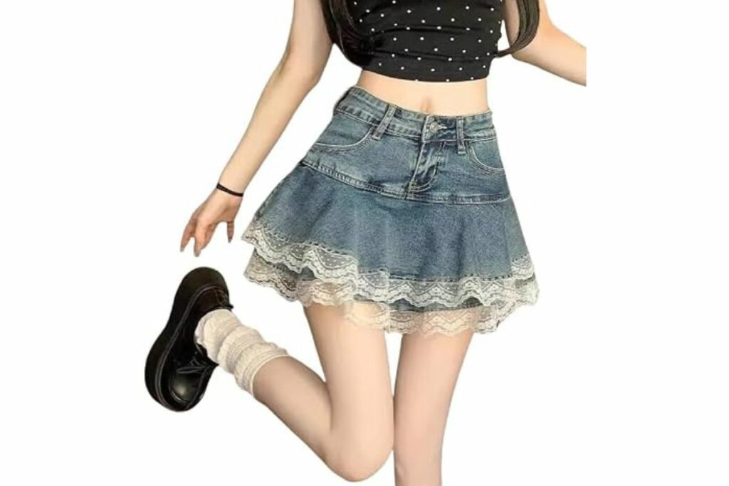 Y2K - Minifalda de mezclilla de cintura alta para mujer, falda acampanada en capas con ribete de encaje, ropa casual de calle / Amazon