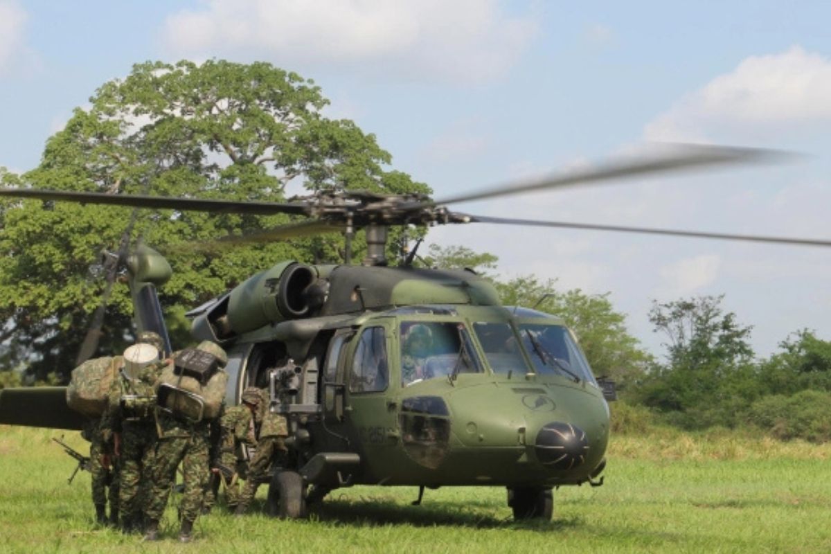 Un soldado sobreviviente del accidente de un Black Hawk en Inzá, Cauca, relató los dos días de supervivencia en páramo y la ayuda mutua entre tripulantes.