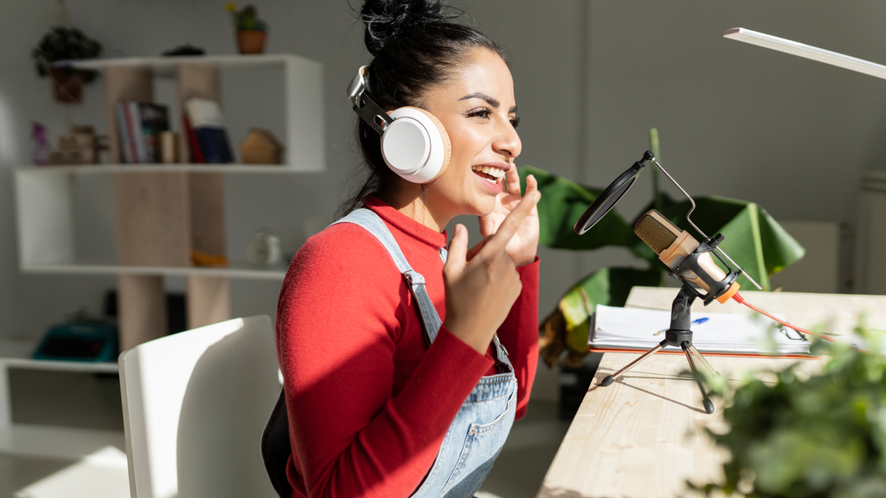 Cómo elegir un micrófono USB para grabar pódcasts y hacer streaming en Amazon