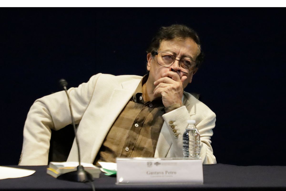 Revelan posible vuelta de Gustavo Petro en elecciones para alcaldía en Colombia