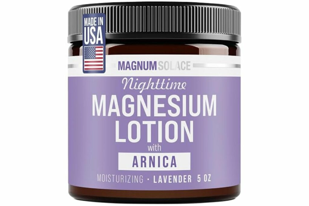 Magnum Solace Loción nocturna de magnesio con árnica – Magnesio altamente concentrado para músculos y articulaciones – Aplicar en piernas o pies antes de acostarse – Agradable a la piel / Amazon