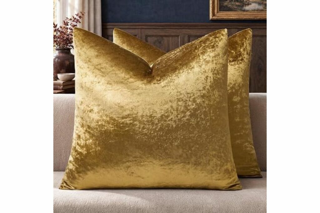 GIGIZAZA Fundas de Almohadas Decorativas de Terciopelo Dorado, Fundas de Almohadas de 18x18 para Sofá, Sillón y Cama, Paquete de 2 Fundas de Cojines Suaves / Amaozn