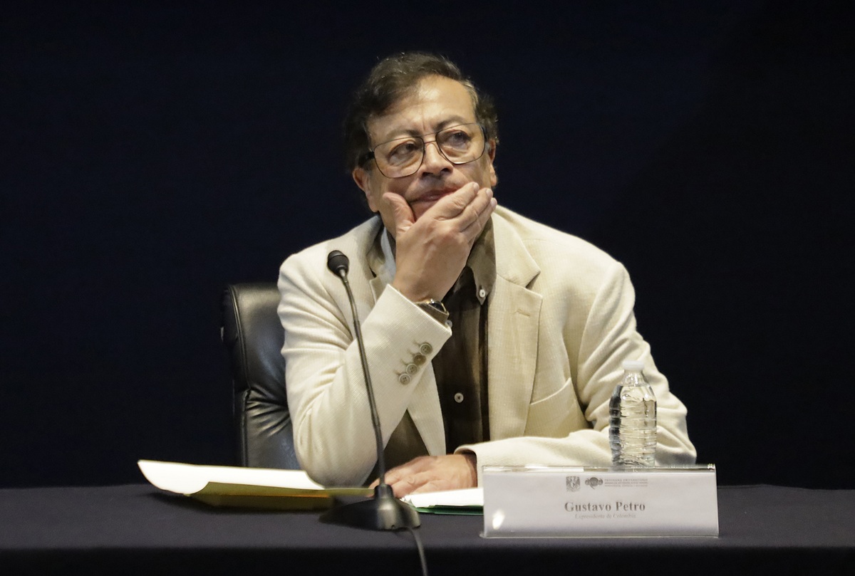 ¿Petro se lanzaría por alcaldía? Destapan plan que incluiría a Claudia López