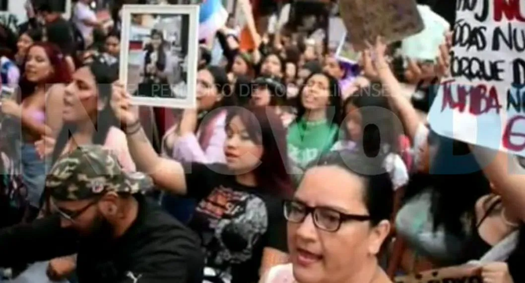 Mamá de Danna Sofía salió a marchas en Ibagué y mujeres se conmovieron