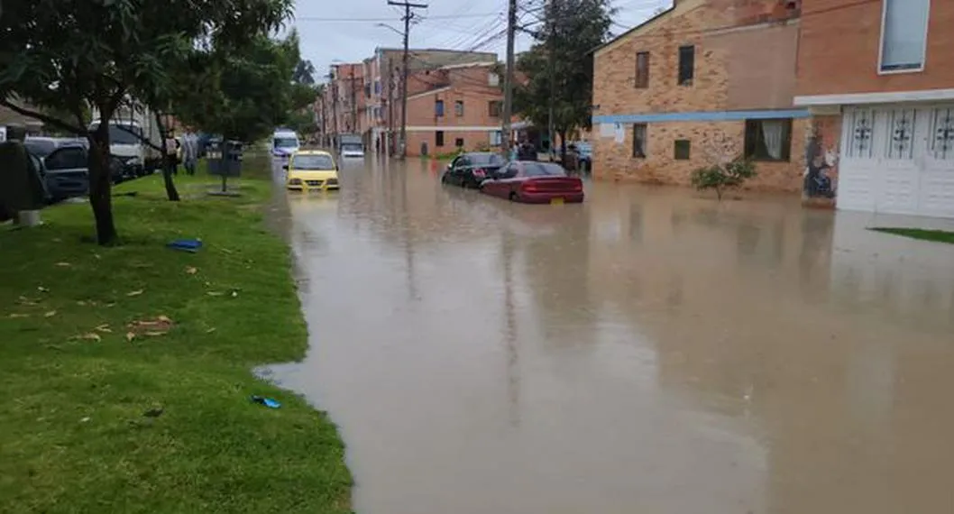 Fuerte aguacero en Bogotá causó emergencias en 12 localidades