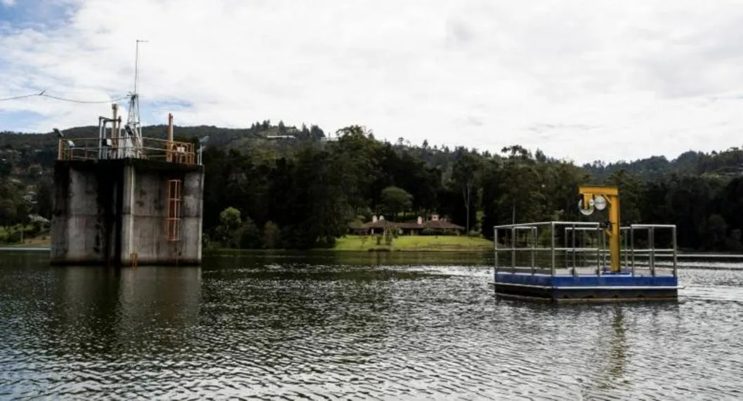 Inician trabajos en planta de Medellín para restablecer servicio de agua 