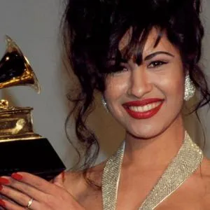 Selena Quintanilla a propósito de cómo se vería en su adultez y vejez. 