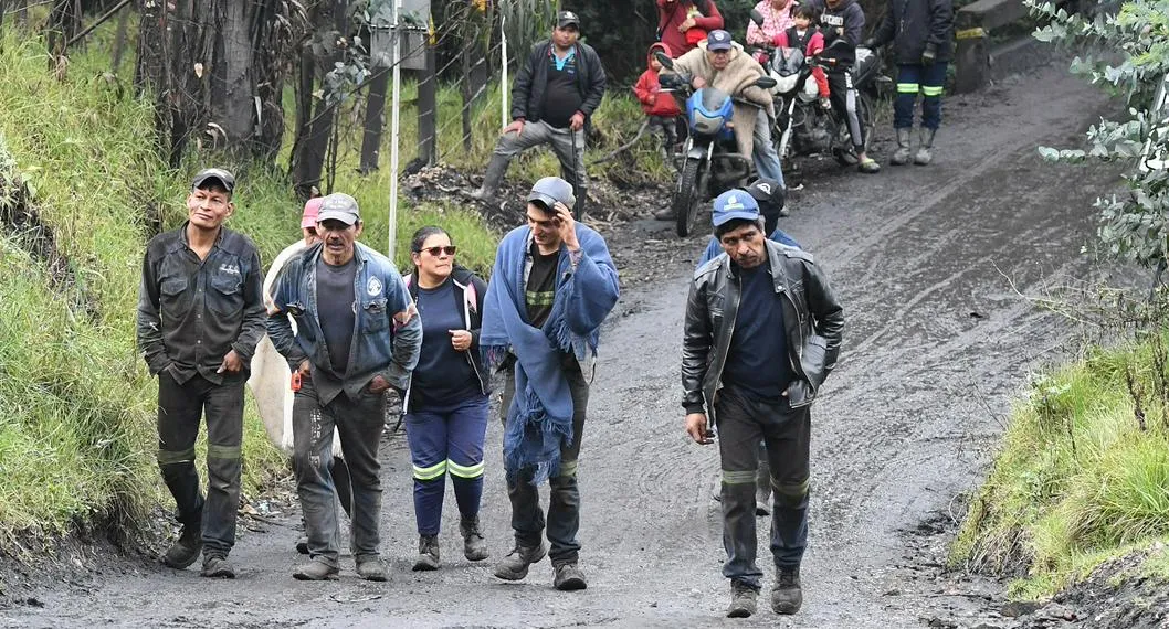 En la noche del martes 14 de marzo se registró una explosión de gas, en seis minas de carbón, ubicadas en la vereda El Peñón del Cajón, del municipio de Sutatausa (Cundinamarca). Las autoridades finalizaron los trabajos de búsqueda y rescate en la mañana del jueves 16. En total, 21 muertos.