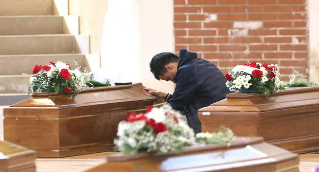 Qué significa soñar con un funeral de familiares, desconocidos y más