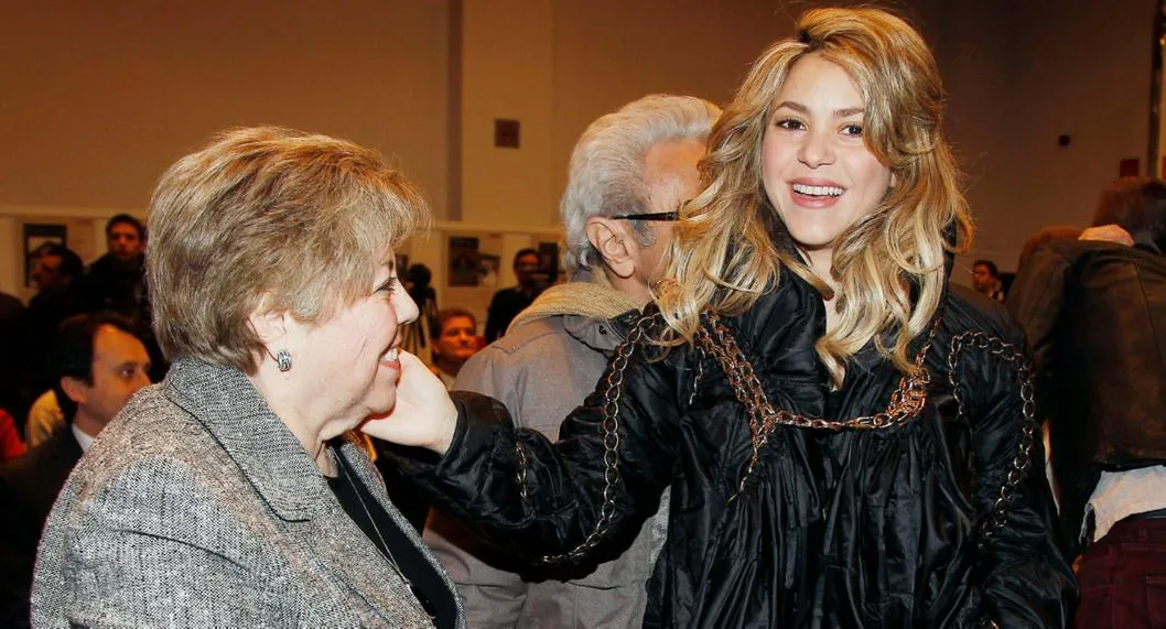 Shakira y su madre, Nidia Ripoll, a propósito de la hospitalizada de urgencia que sufrió en Barcelona la madre de la artista.
