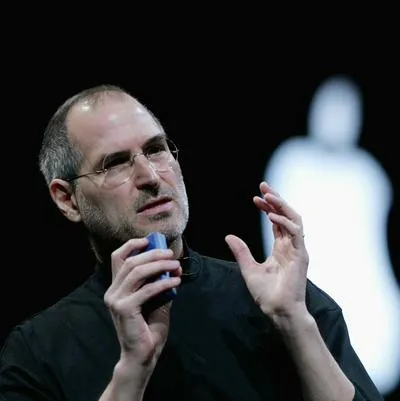 Foto de Steve Jobs, magnate quién contó cómo implementó el teletrabajo en Apple, hace 40 años. 