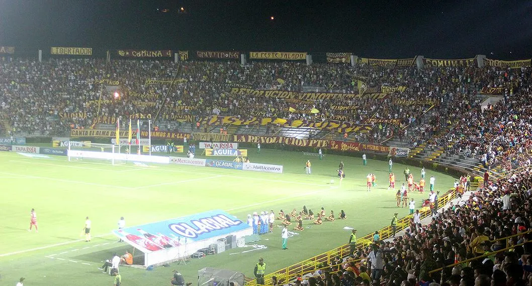 Imagen del estadio con hinchas del Deportes Tolima