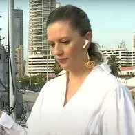 Contralmirante Hernando Mattos y Catalina Gómez, en nota de la presentadora en Noticias Caracol se asustó en vivo y hubo que calmarla (video).