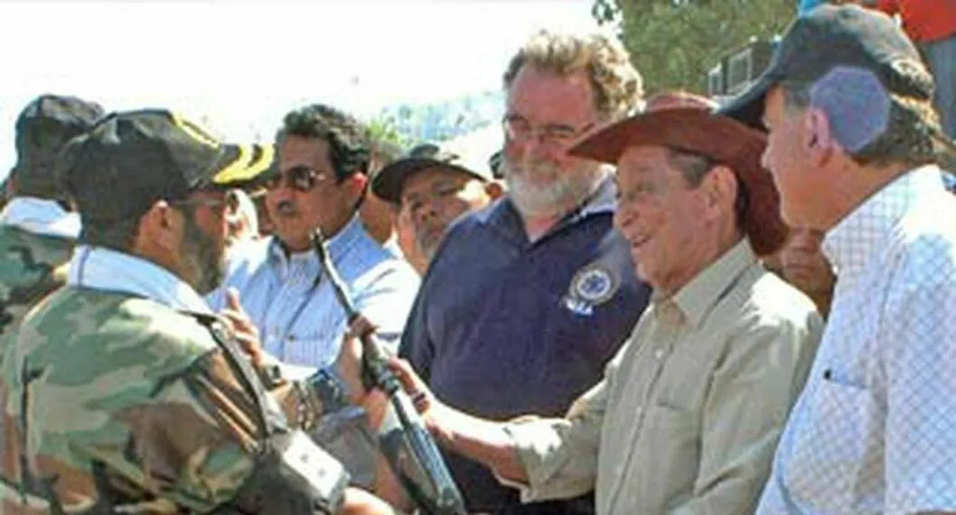 Día que Jorge 40 pidió la presencia de Rafael Escalona para entregar las armas