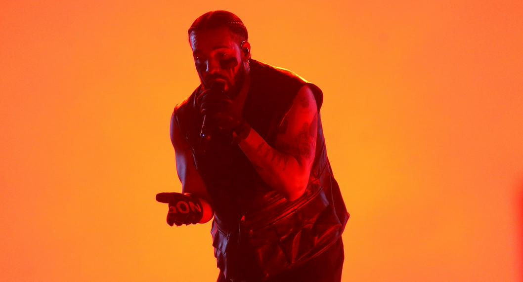 Drake, artista muy esperado en el Festival Estéreo Pcinic Bogotá 2023, decepcionó a sus fans. Así fue su show que duró cerca de una hora.