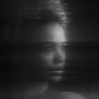 Mujer asustada