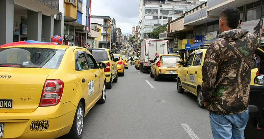 Ladrones volvieron a atracar a dos taxistas en Quindío; los intimidan con armas