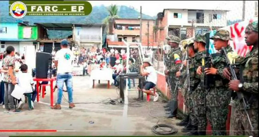 Un video de guerrilleros ofreciendo un discurso político en el municipio de Policarpa, en Nariño, se conoció este lunes mostrando un preocupante panorama.