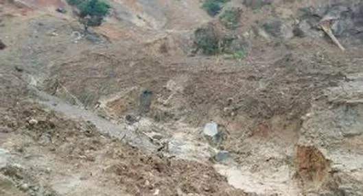 Vía Panamericana sufrió segundo derrumbe en Las Rosas, Cauca