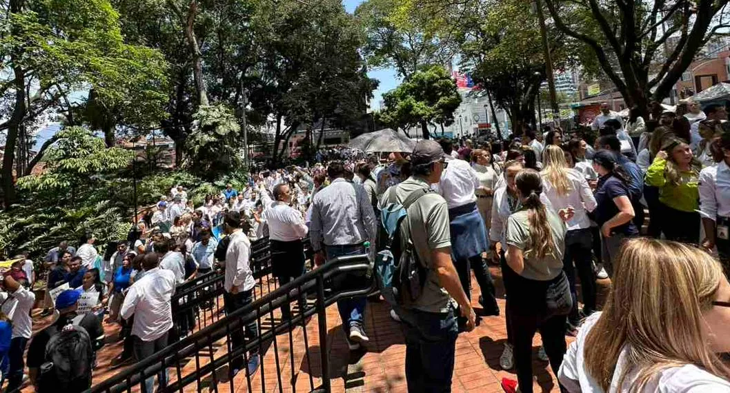 Empleados de Sura, Nutresa y Argos protestaron contra grupo Gilinsky en Medellín