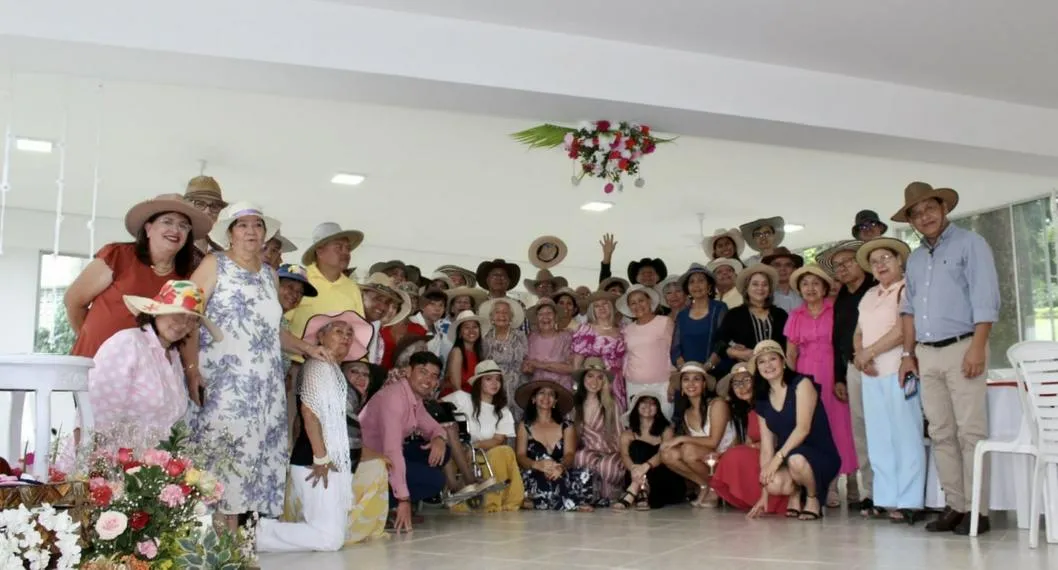 Mujer que celebró sus 104 años vive en Ibagué y aún baila música folclórica