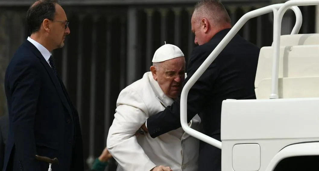 Papa Francisco, parte médico sobre su estado de salud, después de la hospitalización en Roma.