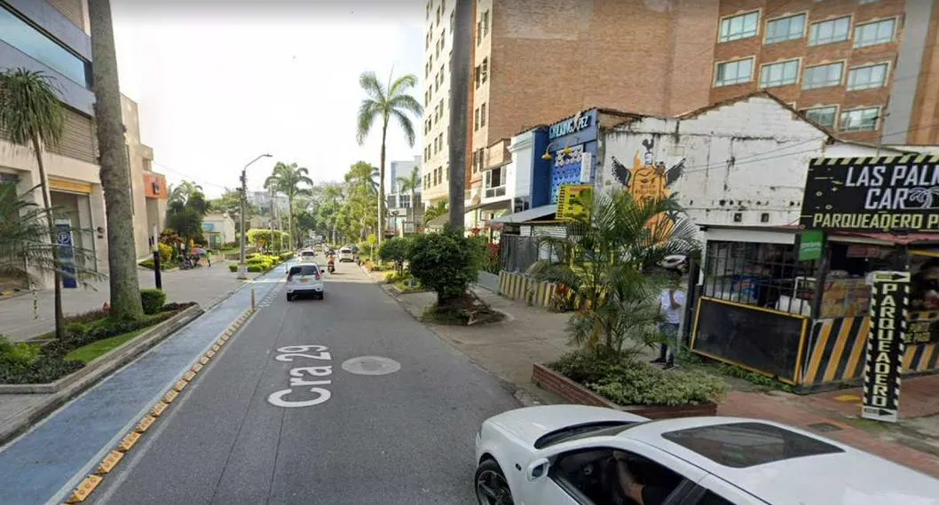 Carro en calle de Bucaramanga, apropósito del cambio en pico y placa