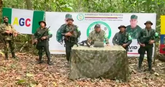Foto de las Autodefensas Gaitanistas a propósito de que un paramilitar retirado tenía nexos con la organización y contaba con protección de UNP.