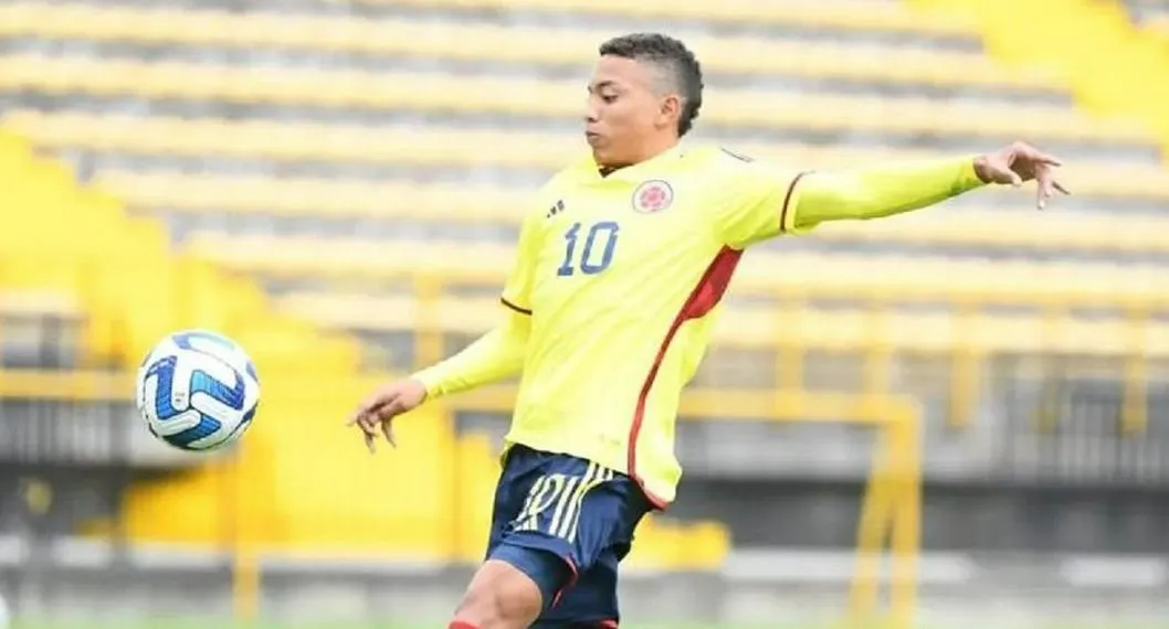 Jordan Barrera, volante de 16 años, jugando con la Selección Colombia Sub-17 en el Sudamericano de la categoría.