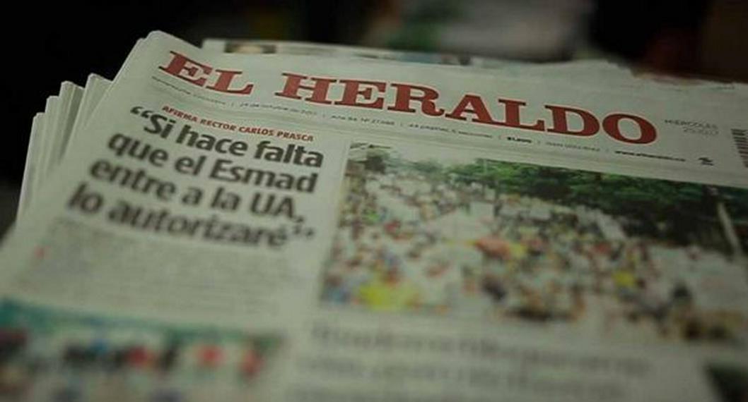 Una de las ediciones impresas de El Heraldo, el periódico en el que tienen amenazados a varios periodistas. Procuraduría intervino.