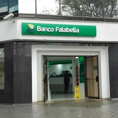 Falabella, Banco de Bogotá y más devuelven plata por pagar gasolina con  tarjetas