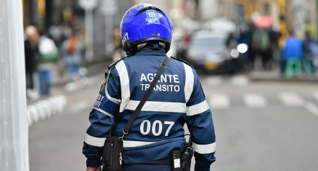 Agentes de tránsito podrán hacer comparendos a carros y motos en Colombia; Secretaría de Movilidad de Bogotá dice que no reemplazan a la Policía