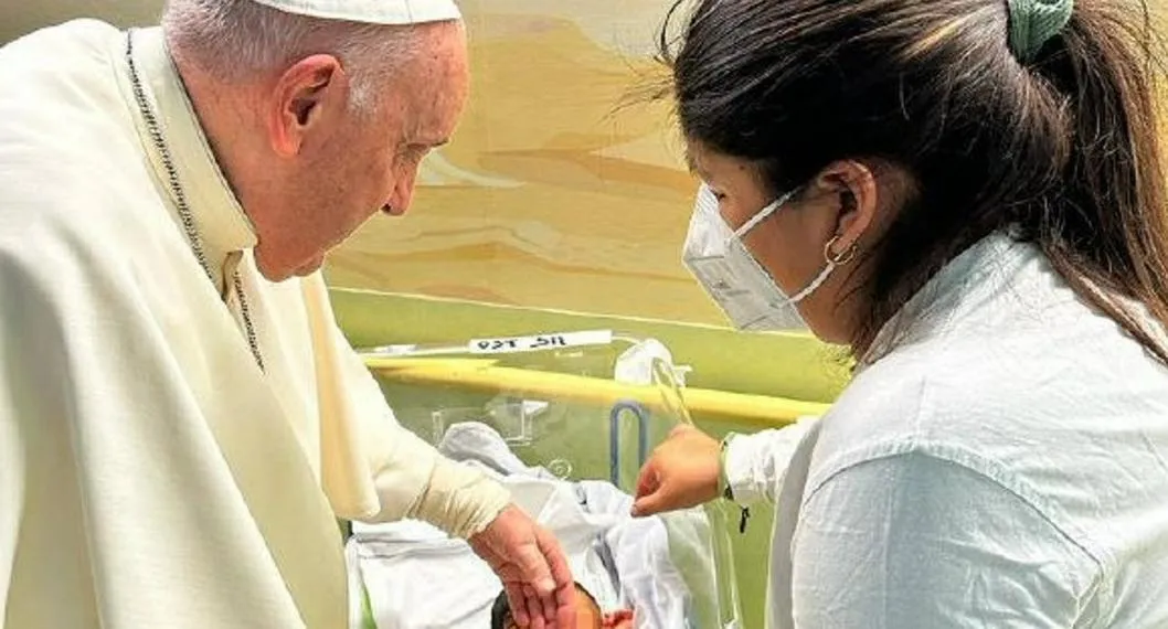 Salud del papa Francisco: saldrá del hospital el sábado antes de Semana Santa. Bautizó a niño allí.