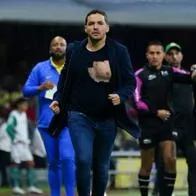 América vs. León: videos de la pelea entre técnicos Larcamón y Ortiz.