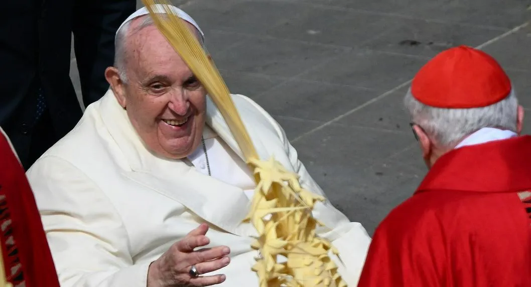 Foto del Papa Francisco, quien reapareció en Domingo de Ramos, que da inicio a Semana Santa.