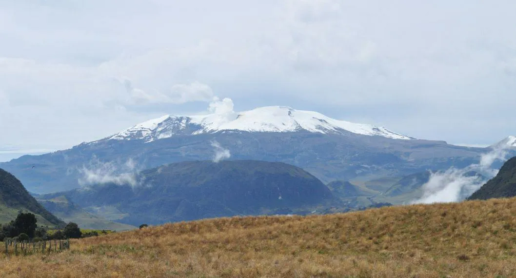 Nevado del Ruiz, que está en alerta naranja, registró 10.400 temblores en un día