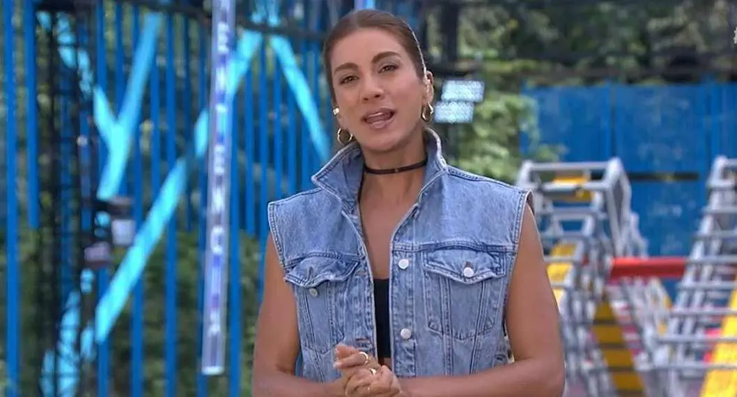 Foto de Andrea Serna, en nota de la presentadora del 'Desafío' hizo pregunta punzante y puso en enredo a concursante.