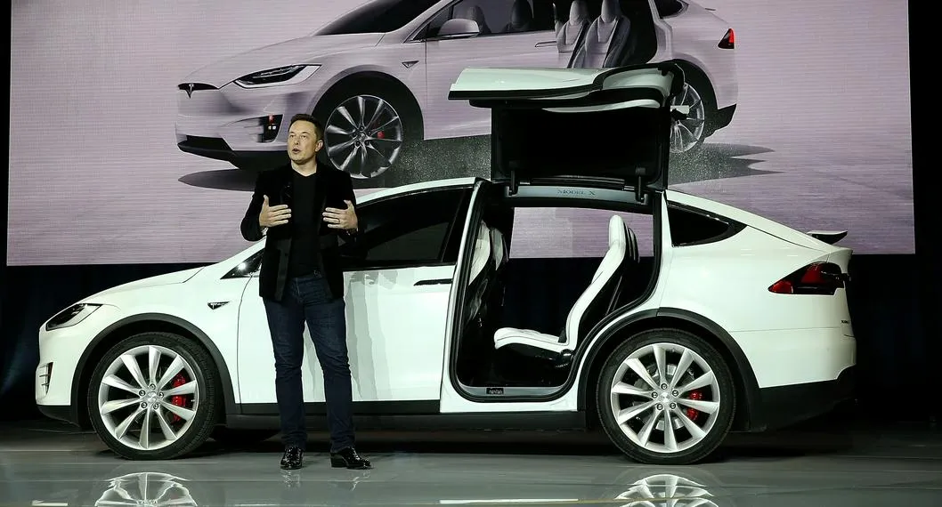 Tesla, de Elon Musk, anuncia ofertas de empleo en Colombia y salario de casi 40 millones de pesos, desde cualquier país.